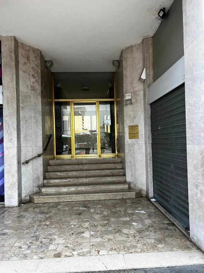 Konukevi Arbi Venice Station Mestre