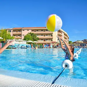https://costa-paradiso-lido-adriano.emilia-romagnahotels.net