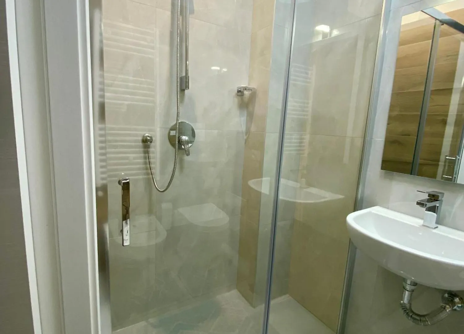 Guest house Arbi Venice Station Mestre Italy